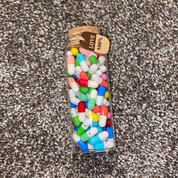 Other - Pill note holders with faces on them NWOT